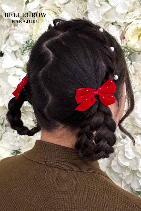 赤リボン×パールのクリスマス編み込みツイン