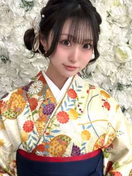 袴ふんわり編み込みシニヨン