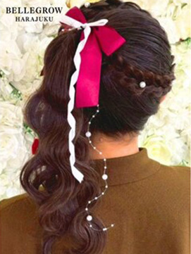 赤リボンとパールのクリスマス編み込みポニー