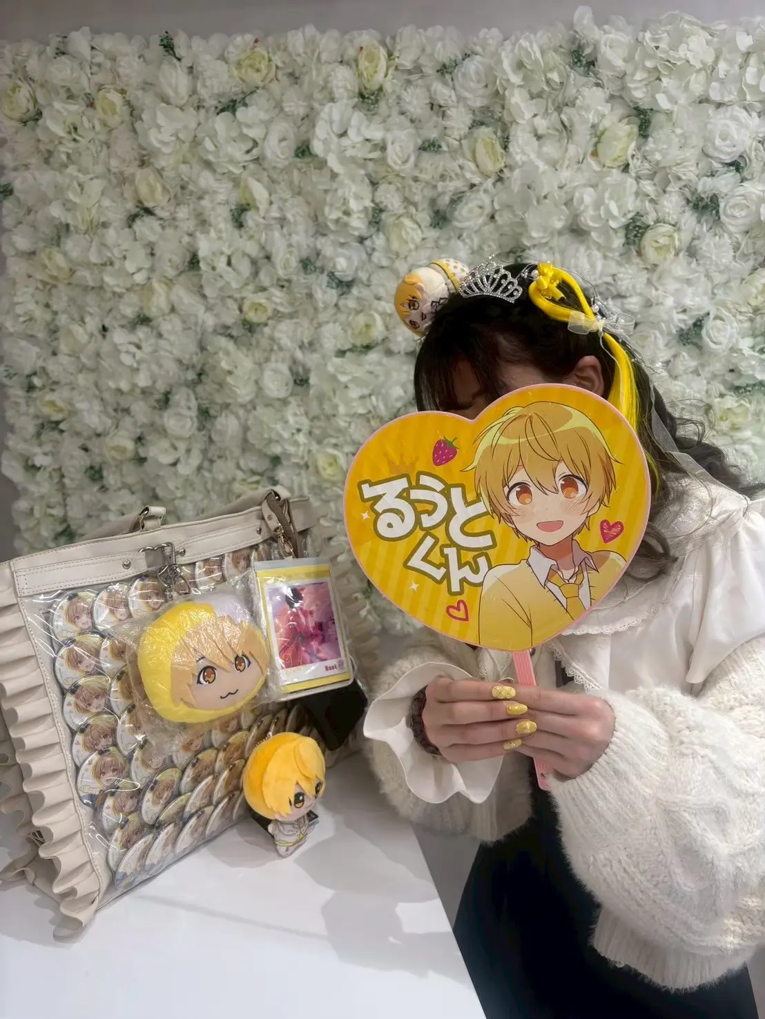 推し色イエローで主役級に!ティアラ×ぬいぐるみで作る最強「王子様」風ヘアセット